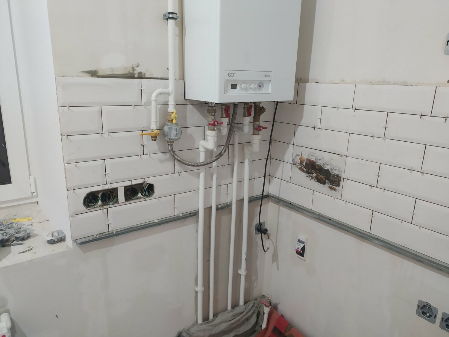 монтаж котельной, двухконтурный газовый котел, монтаж котла, монтаж газового котла, navien deluxe разводка отопления