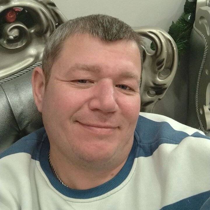 Андрей Плахотнюк