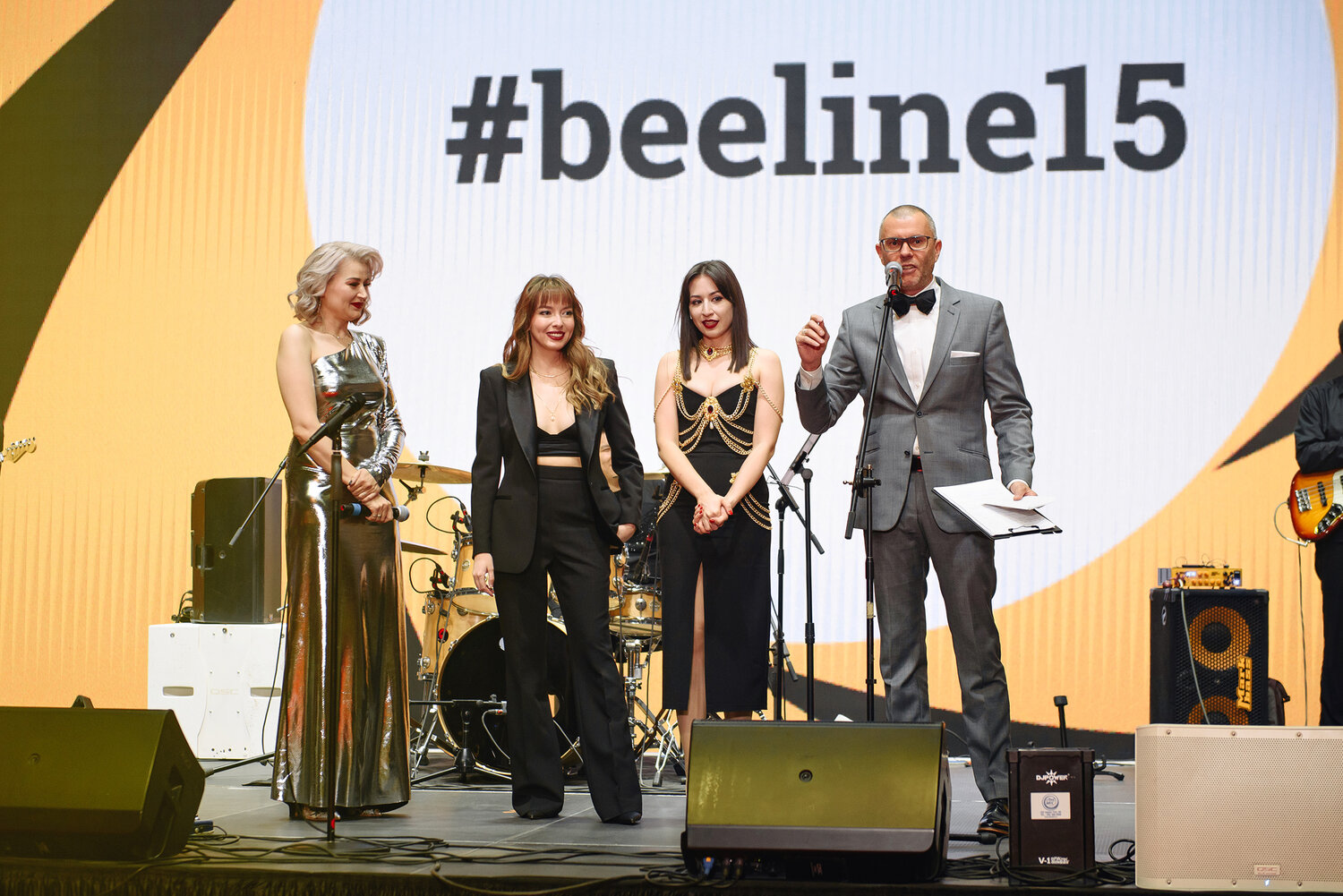 девушка, браво трейд, награждение премией минпромторг, маркетинговая премия, конференция роснефть