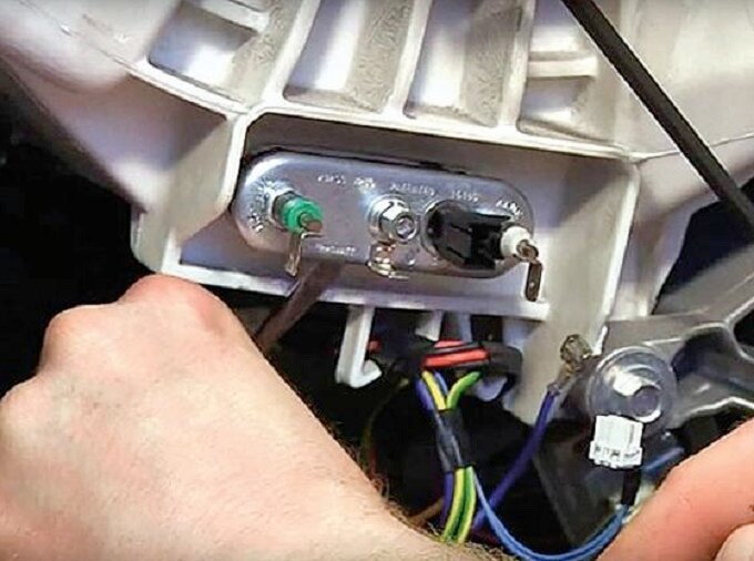 замена тэна в стиральной машине, тэн в стиральной машине, тен стиральной машины, тэн для стиральной машинки индезит, тэн для стиральной машины индезит