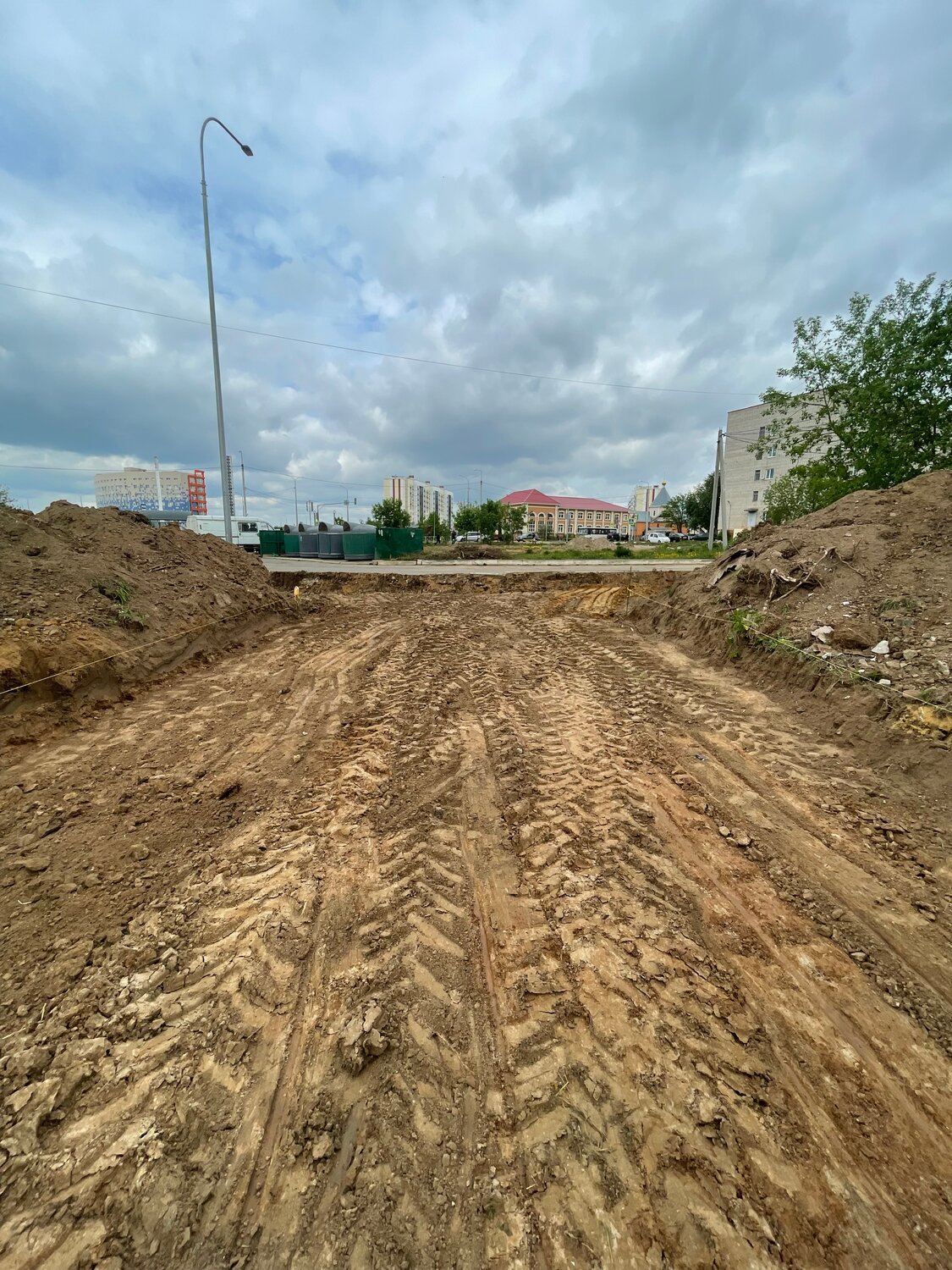 здание, дорога, участок, стройка, асфальтированная дорога