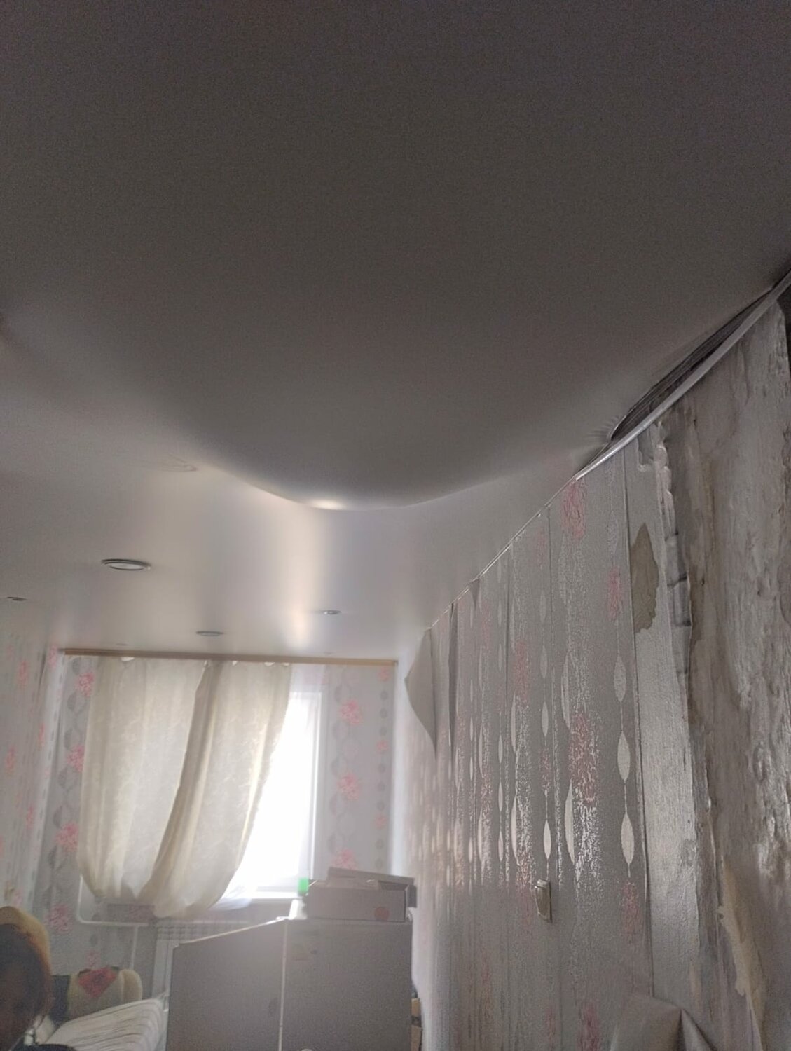 потолок, потолок натяжной, тканевые натяжные потолки, натяжные потолки в квартире, сатиновый натяжной потолок