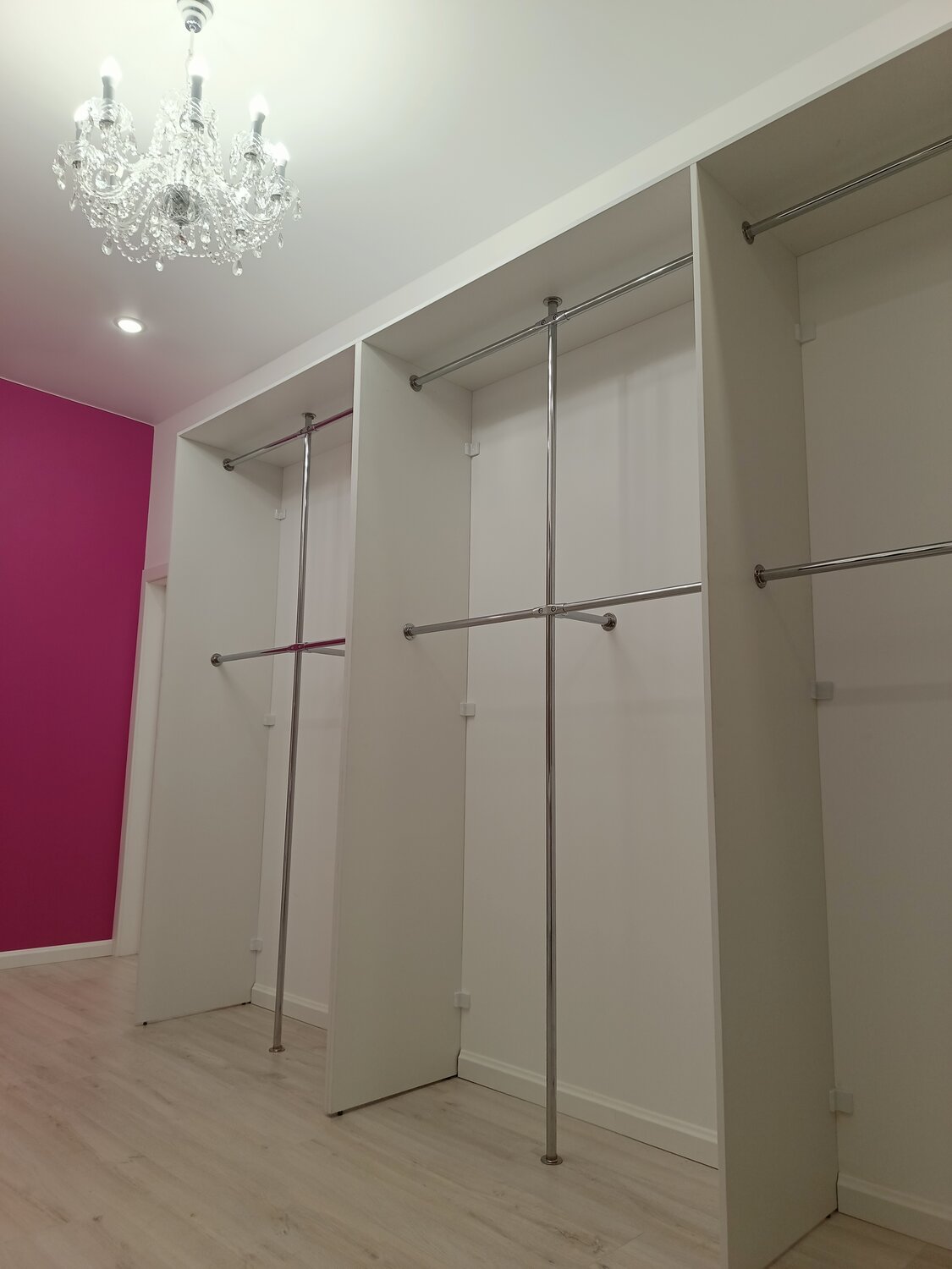 современная гардеробная, гардеробные системы, открытая гардеробная, дизайн гардеробной, гардеробная на заказ