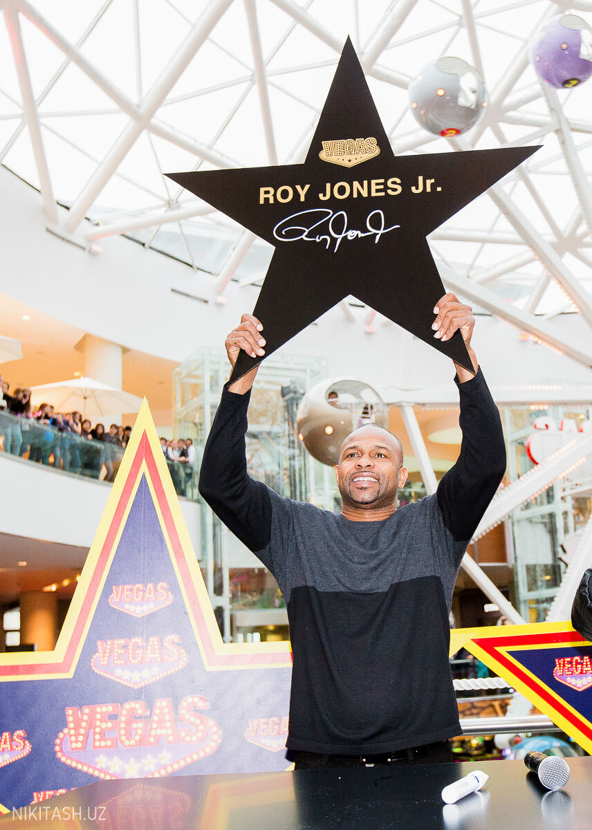 зажигаем звезды, звезда на аллее славы, аллея звезд, мужчина, звезды