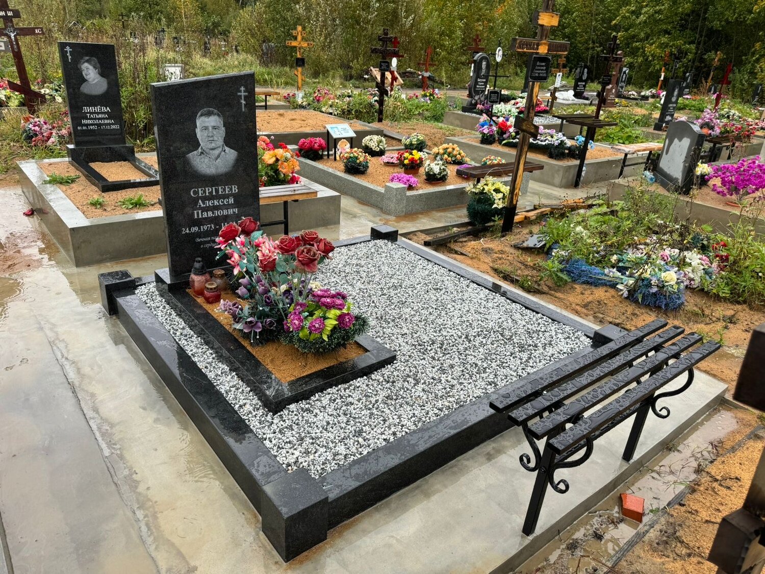 могила памятник, памятник, могильные памятники, дымовский гранит крошка благоустройство могилы, кладбище благоустр благоустройство могилы