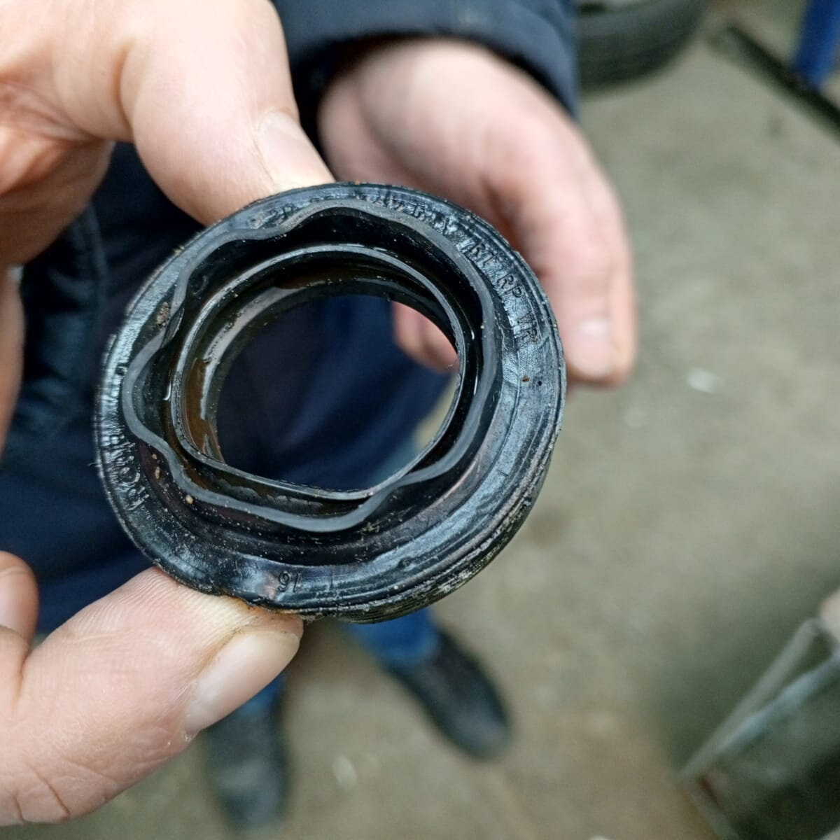 сальник левого привода, сальник пpивода, сальник левого привода камри 40, сальник для, сальник привода прав