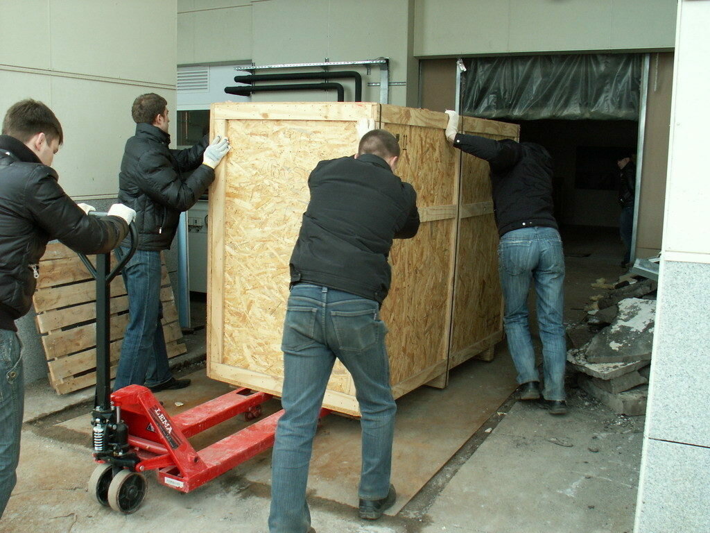 Услуги грузчиков в Москве: 120 грузчиков со средним рейтингом 4.8 с ...