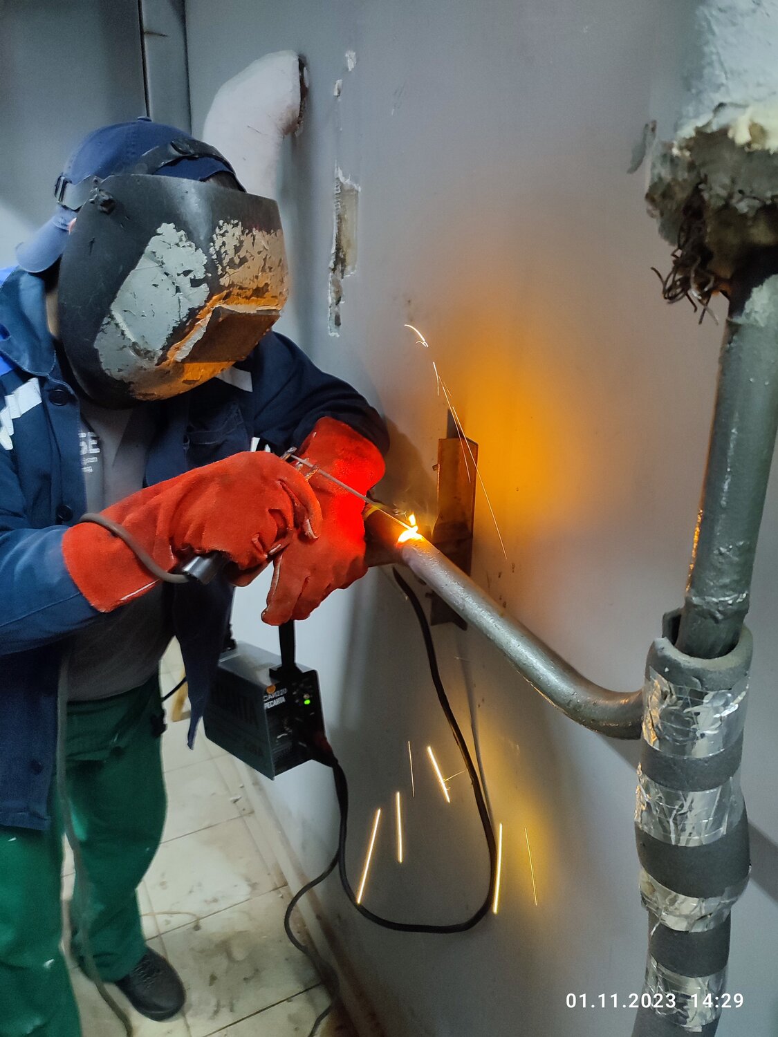 газовая сварка, электрогазосварщик, сварщик ручной дуговой сварки, сварка, дуговая сварка