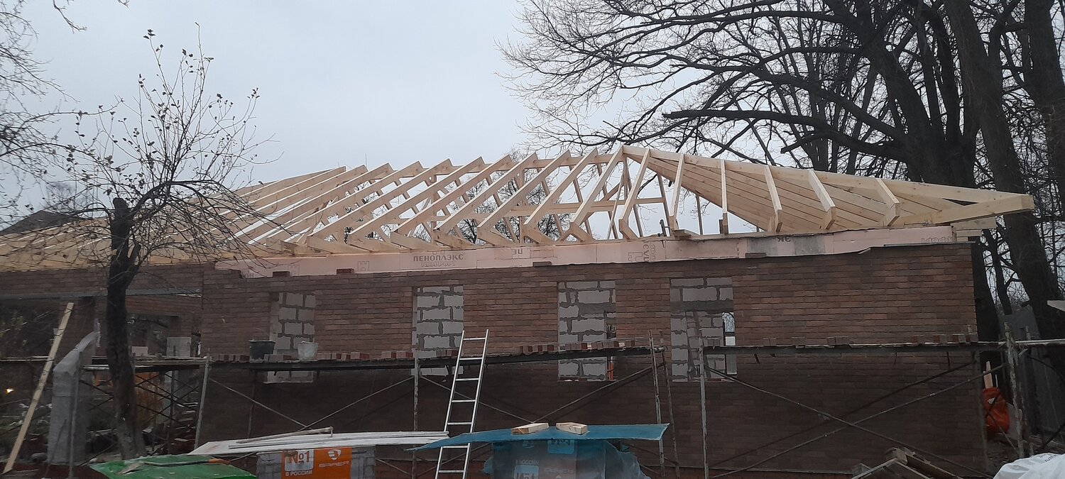 стропильные системы крыш, г образная крыша, вальмовая крыша, крыша кровля, монтаж стропильной системы