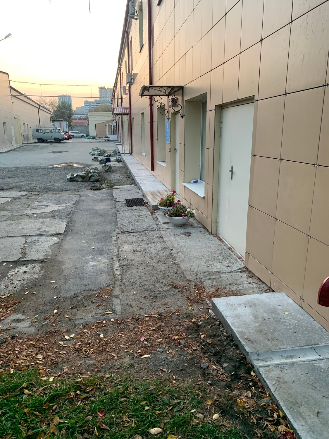 бизнес парк штерн эстейт, здание, улица, вентилируемый фасад автомойки, аренда помещения