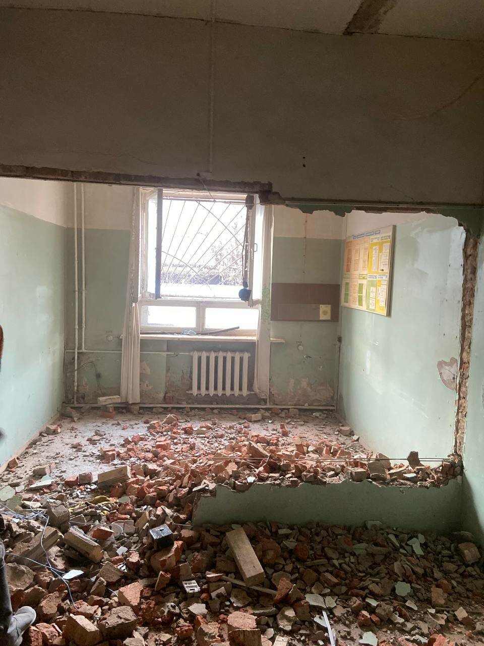 мебель, заброшенное здание, ремонт, ремонт здания, заброшенные школы