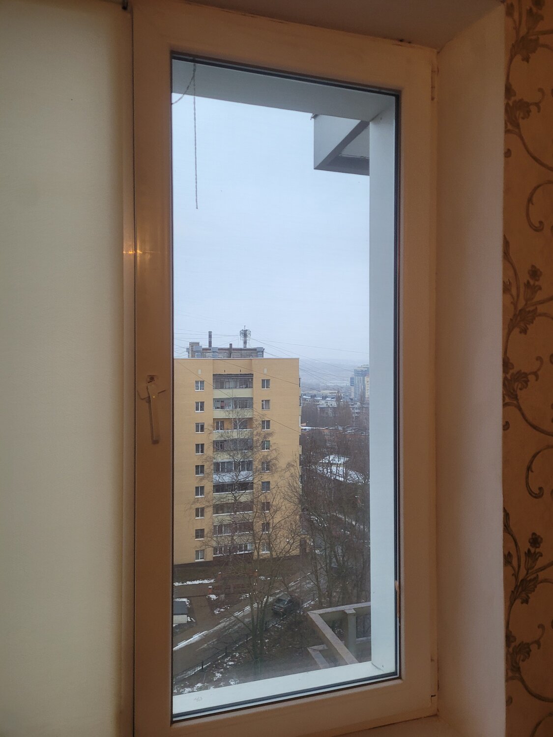 Вскрытие пластиковой двери
