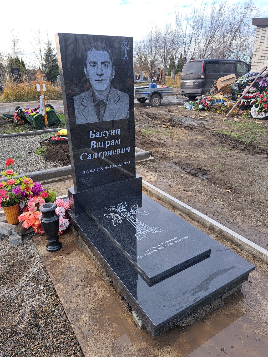 могильный памятник, памятник гранитный, красивые памятники на могилу, памятники на могилу, надгробия и памятники
