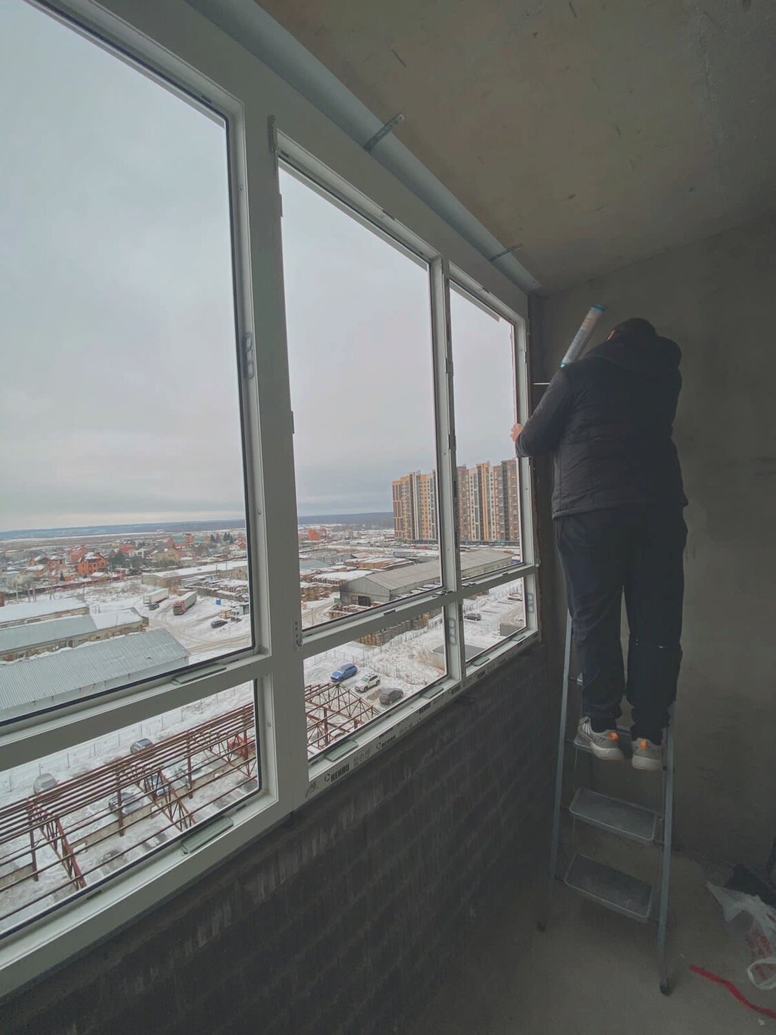 Ремонт окон и балконов в Люберцах: 108 монтажников окон