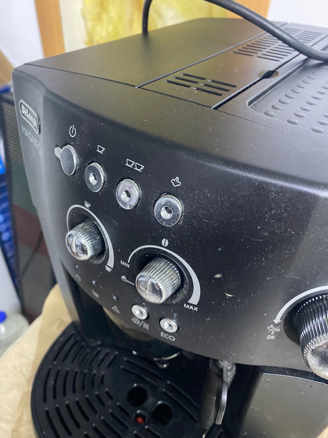 кофемашина delonghi, кофемашина delonghi magnifica, delonghi esam, кофемашина делонги, кофемашина delonghi magnifica esam 4000