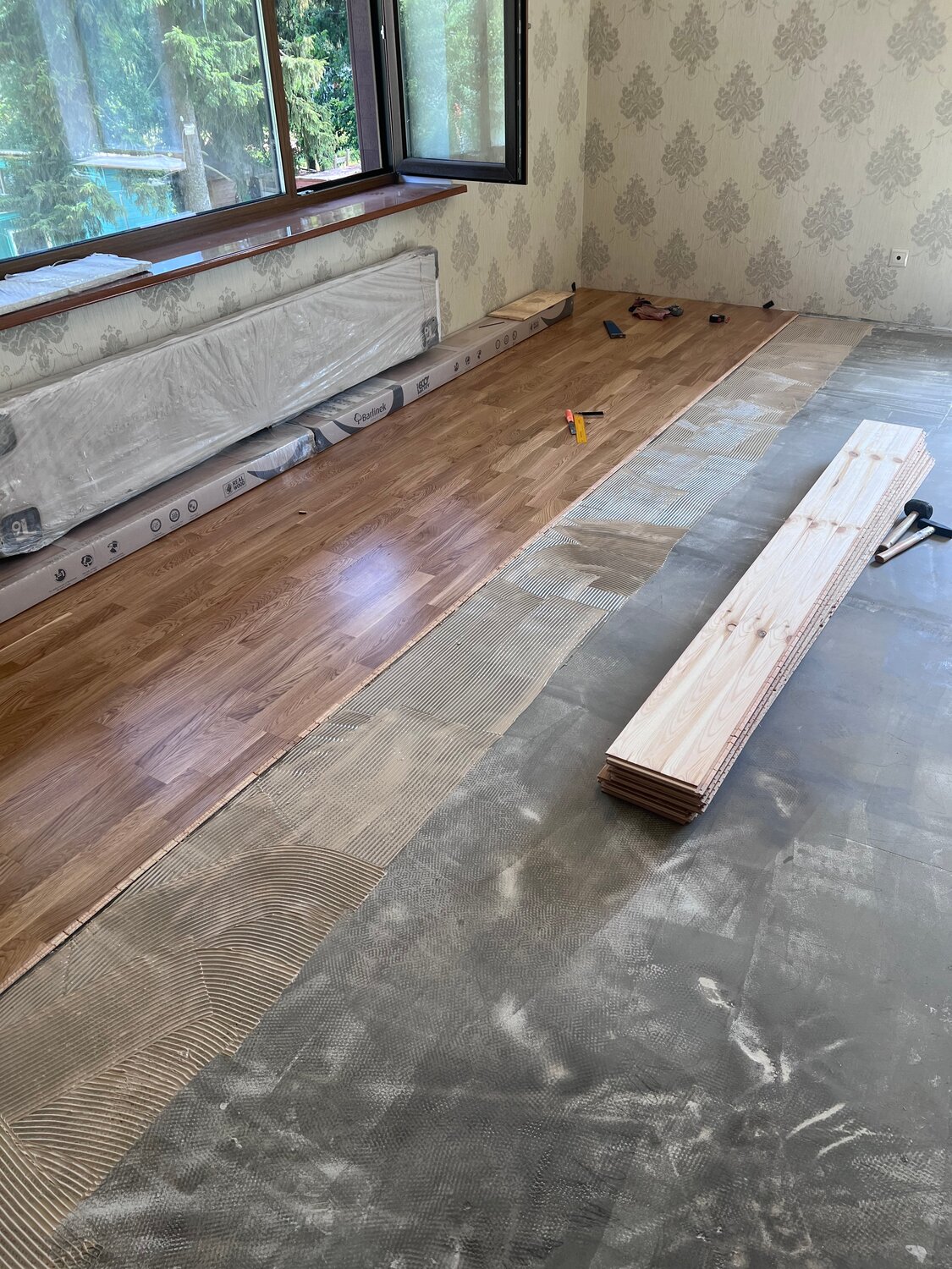 доска пола, укладка ламината, укладка пола, пол доски, укладка инженерной доски