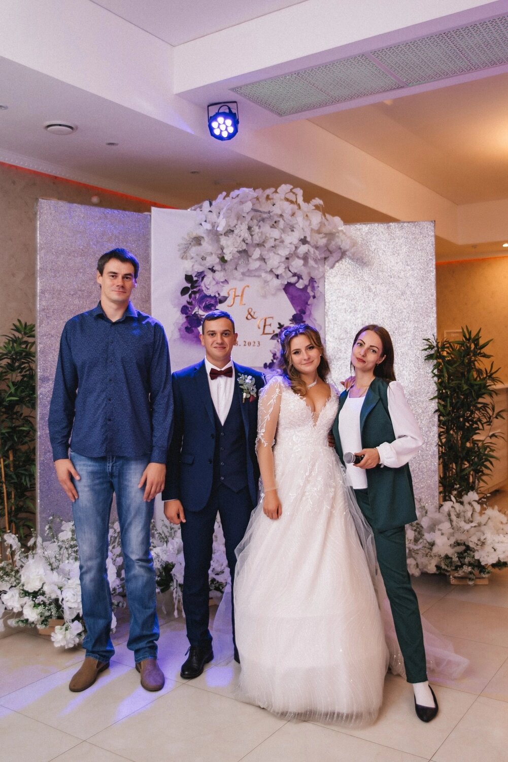 девушка, свадьба, ведущий на свадьбу, человек, невеста