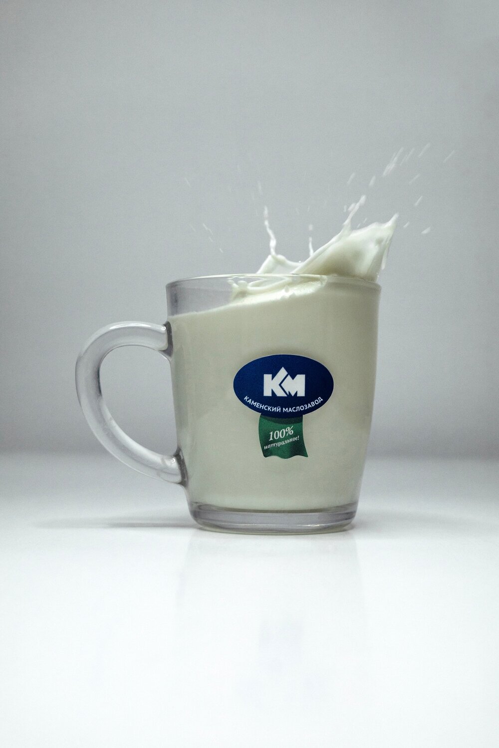 молоко, кружка высокая, молочные продукты, milk splash, белая кружка