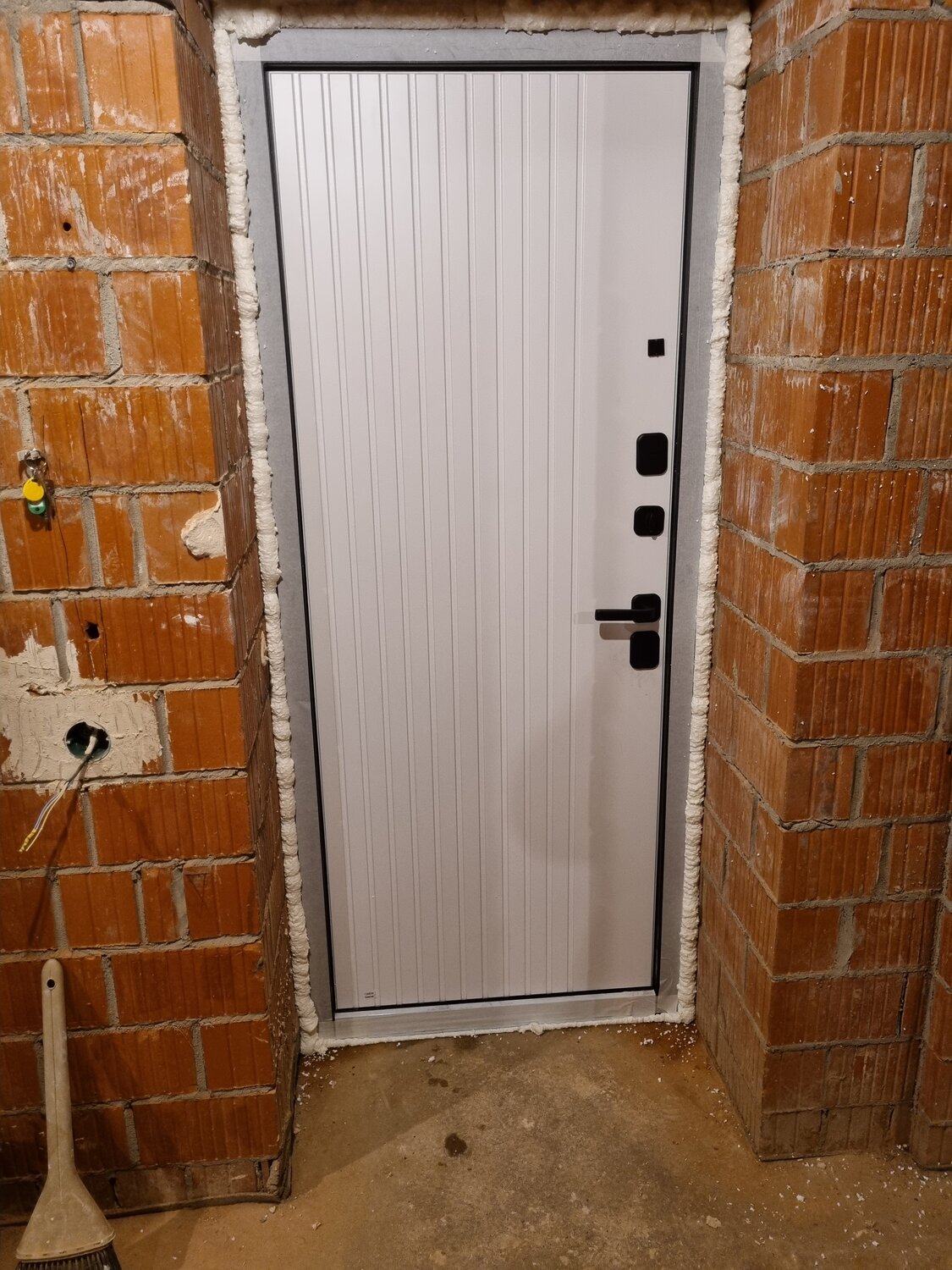 дверь, дверь входная, металлическая дверь, дверь входная металлическая, входные двери для дома