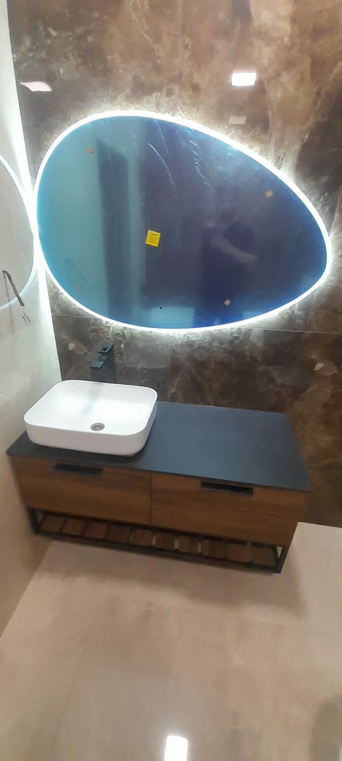 зеркало в ванную, овальное зеркало с подсветкой в ванную, ванная зеркало, зеркало для ванной, зеркало с подсветкой