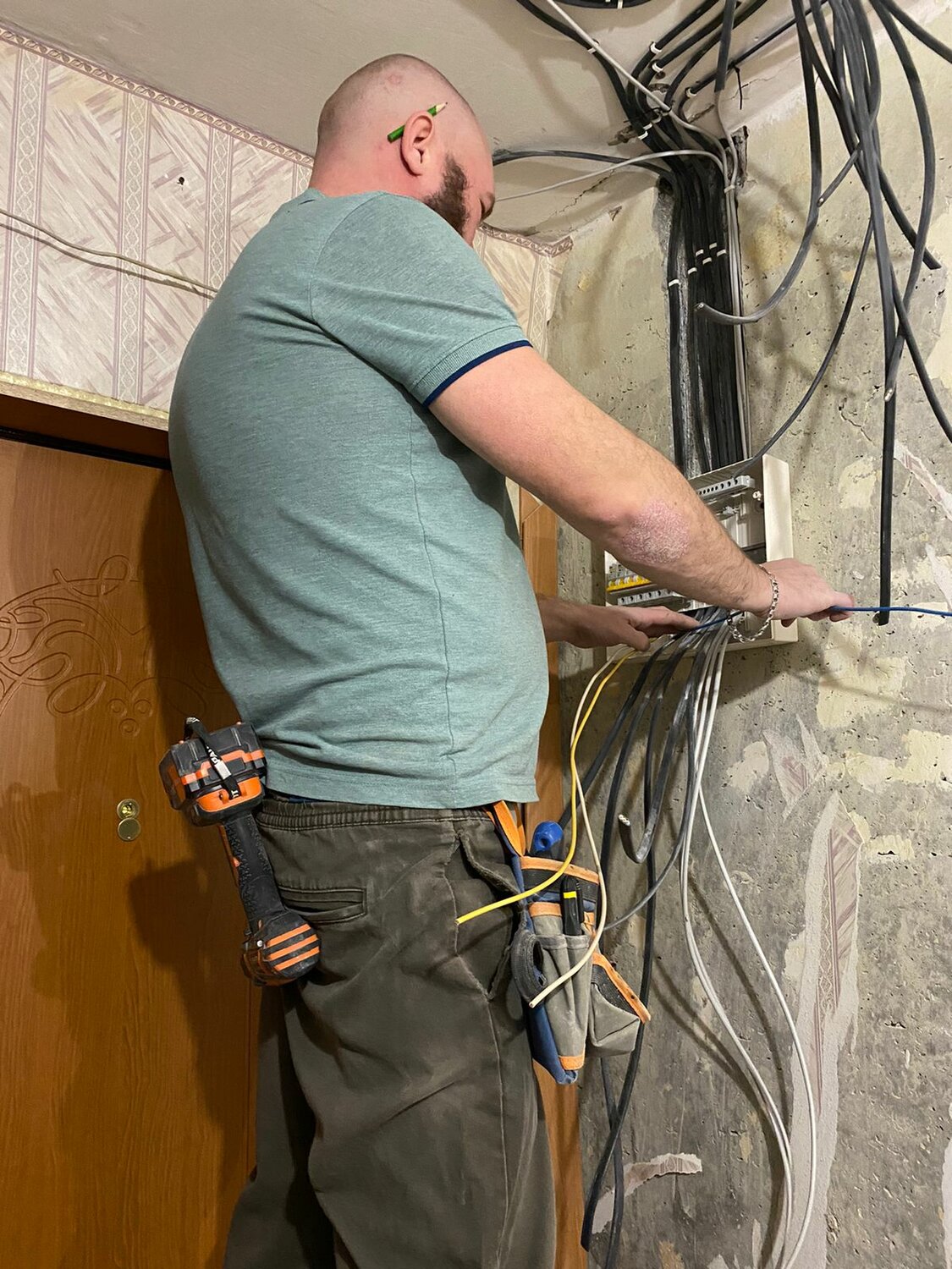 монтаж электропроводки, электрика в доме, электрика монтаж, проводка электрики, разводка электрики в квартире