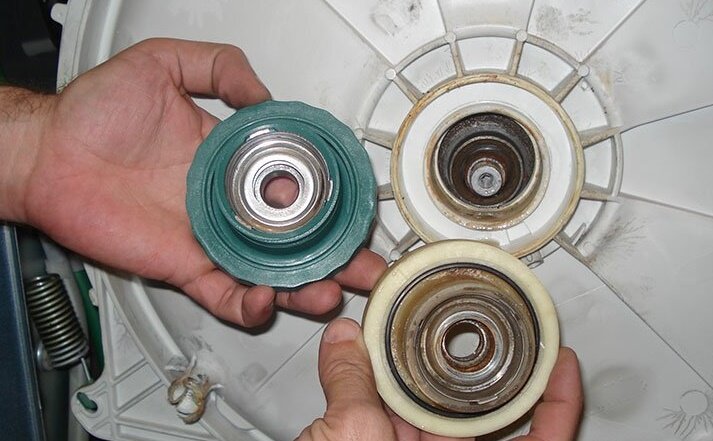 замена подшипника в стиральной машине, подшипник стиральной машины, суппорт подшипника стиральной машины электролюкс 204, аристон avsl 109 подшипник барабана, замена подшипника в стиральной машине lg