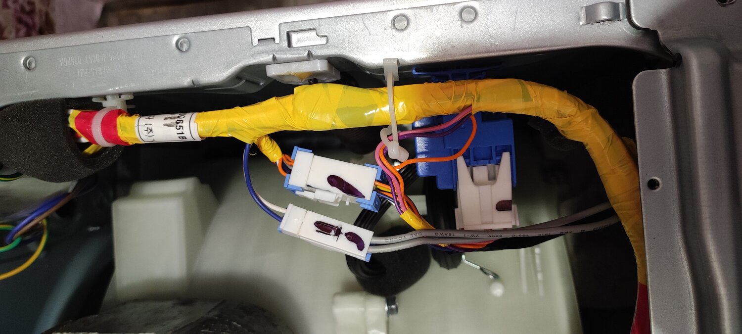 фишка abs hyundai elantra hd 2006 в салоне, точки подключения сигнализации тойота королла 150, разъем камеры заднего хода toyota 2002, точки подключения сигнализации шевроле круз, автозапуск киа соул
