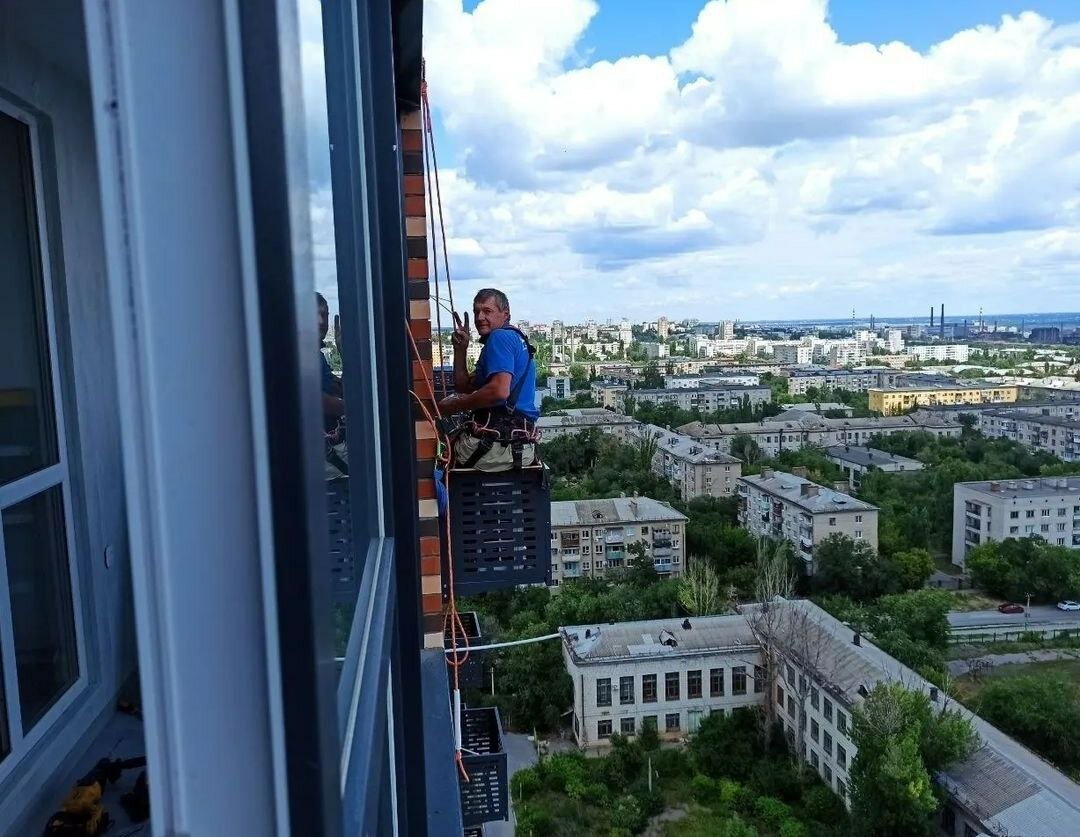 мойка окон, мойка остекления, высотные работы, лоджия остекление