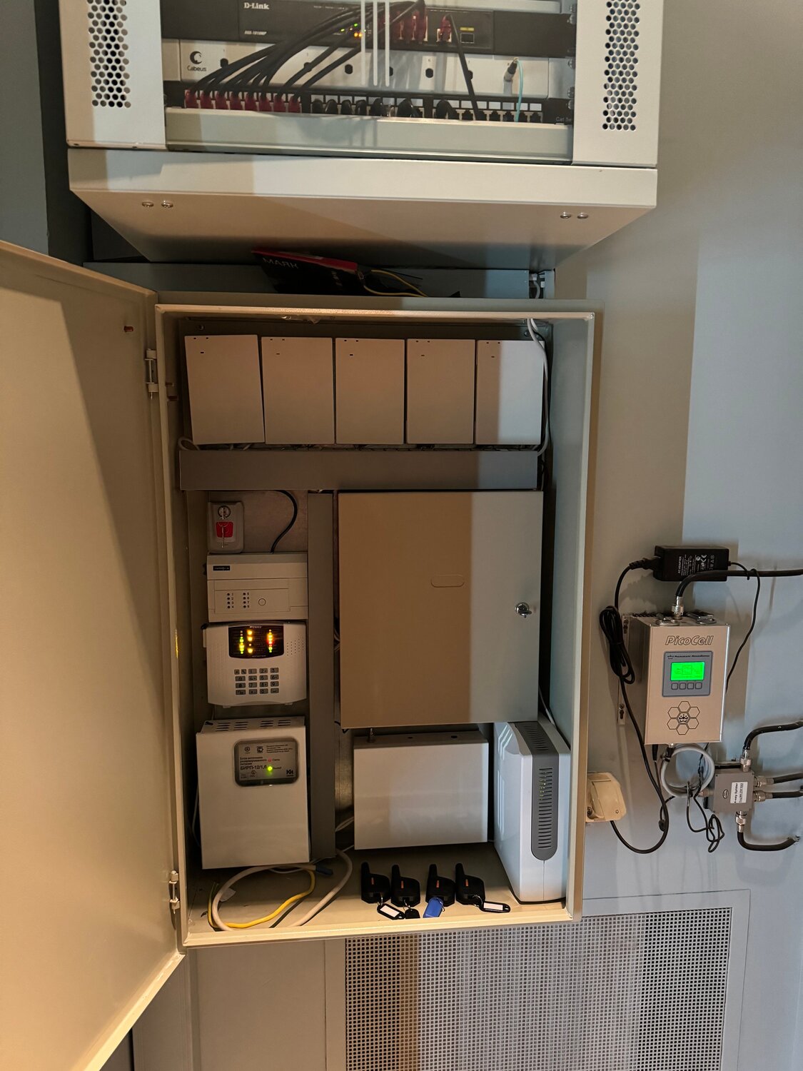 Услуги охраны людей и объектов в Москве: 120 охранников со средним ...