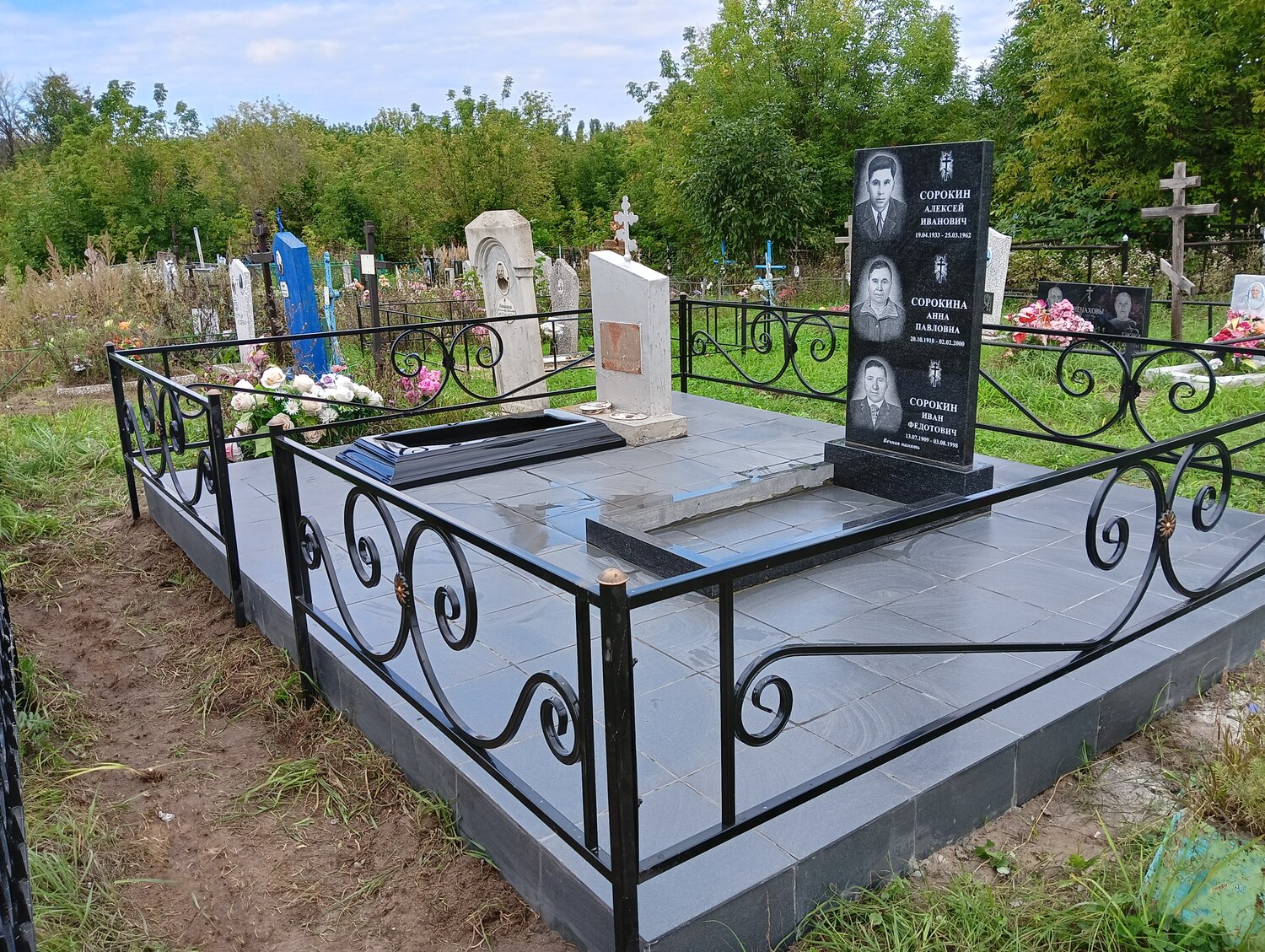 кладбище памятники, оформление могилы, памятники и надгробия, памятники на могилу, захоронение