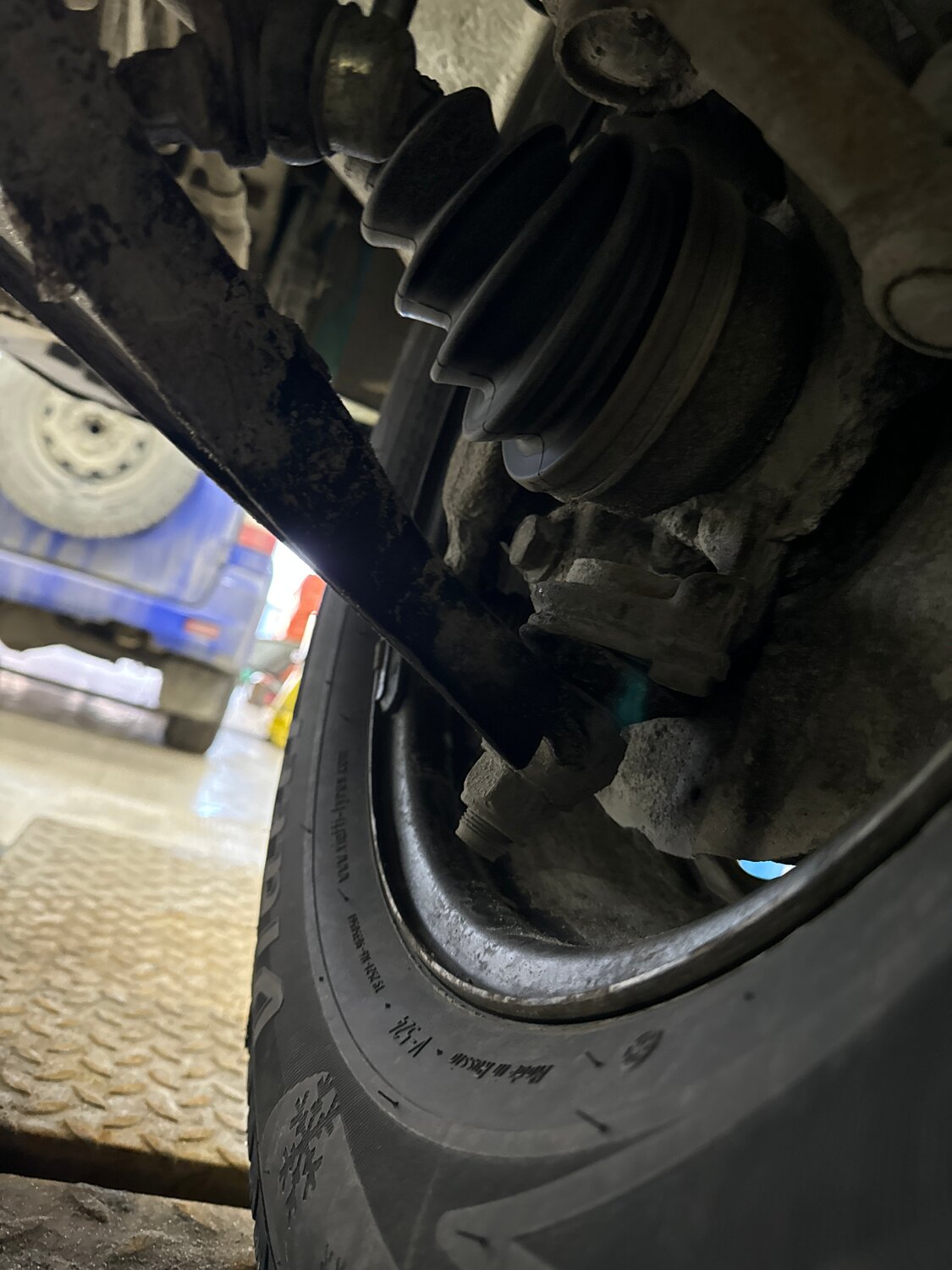 сайлентблоки рычагов geely ec7, передняя подвеска, подвеска киа сид 2008, сайлентблок переднего рычага кайрон 2.3, передняя подвеска заз сенс