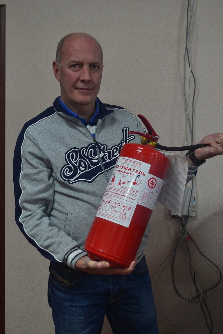 огнетушитель, огнетушитель большой, порошковый огнетушитель, пенный огнетушитель, огнетушитель воздушно пенный