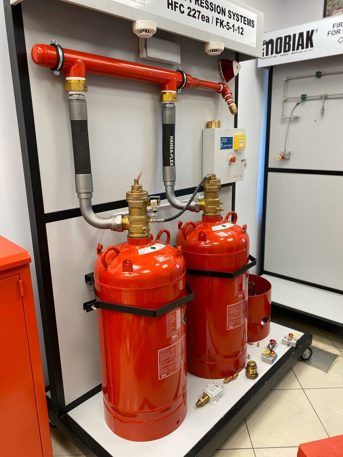 автоматическая система газового пожаротушения асгпт, газовое пожаротушение, модуль газового пожаротушения хладон 125, порошковая система пожаротушения, пожаротушение