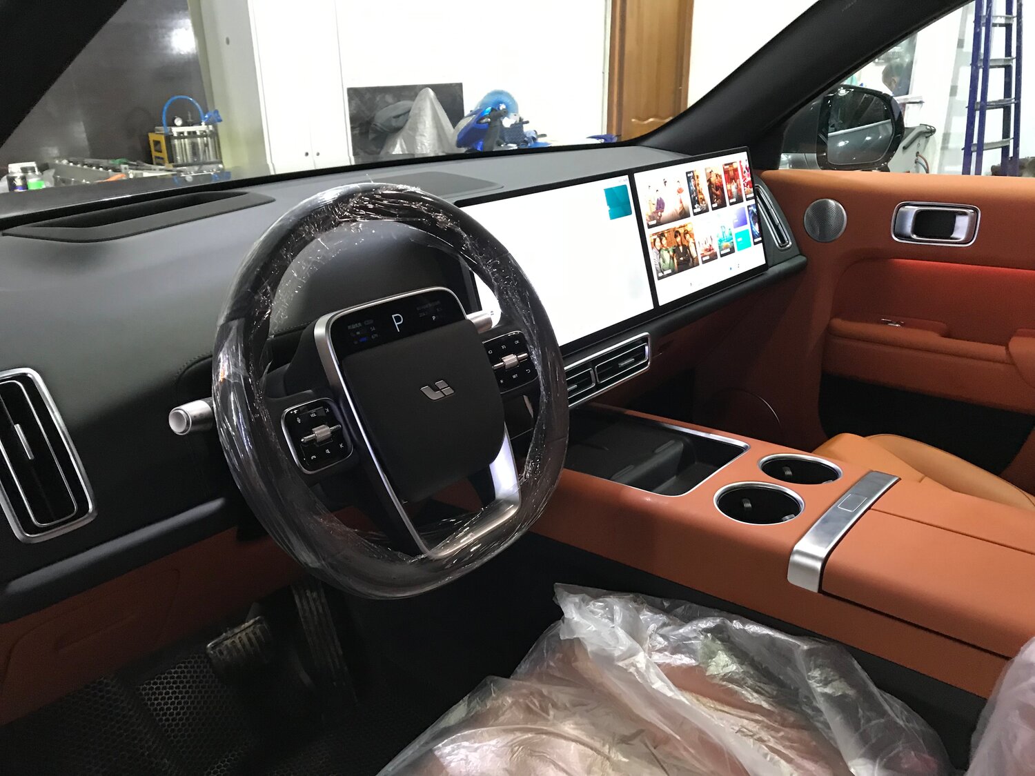 lixiang l7, китайские авто 2023, авто, салон машины, Toyota Venza I Рестайлинг