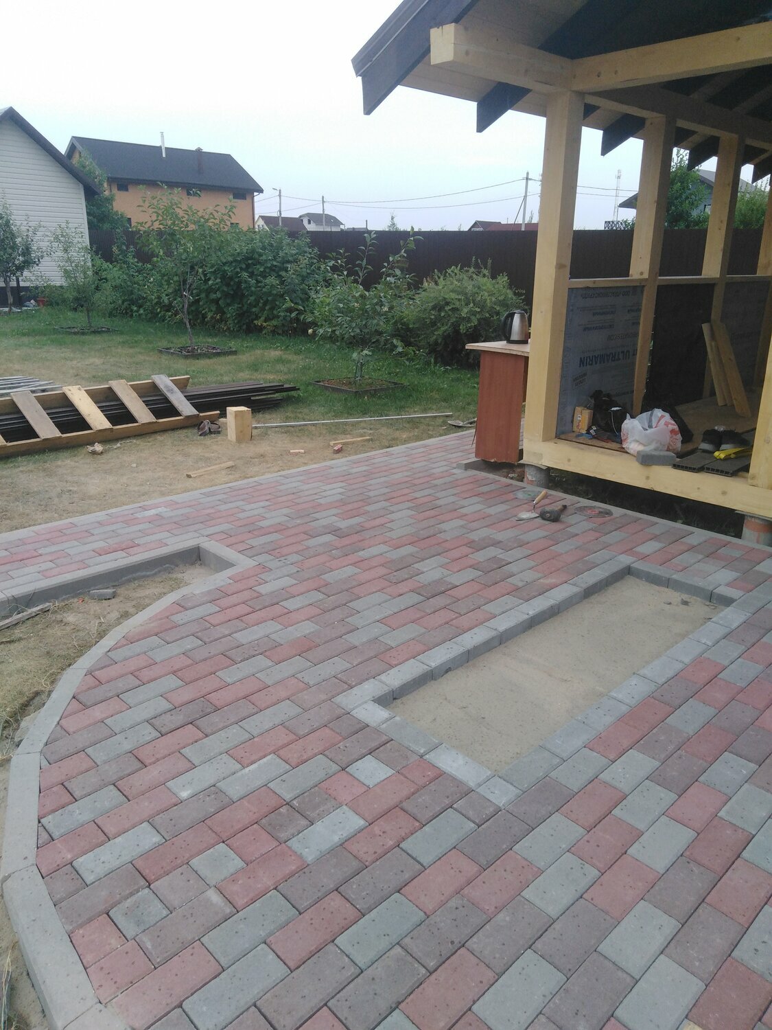 Укладка тротуарной плитки в Москве - Плиточные работы - Ремонт и ...