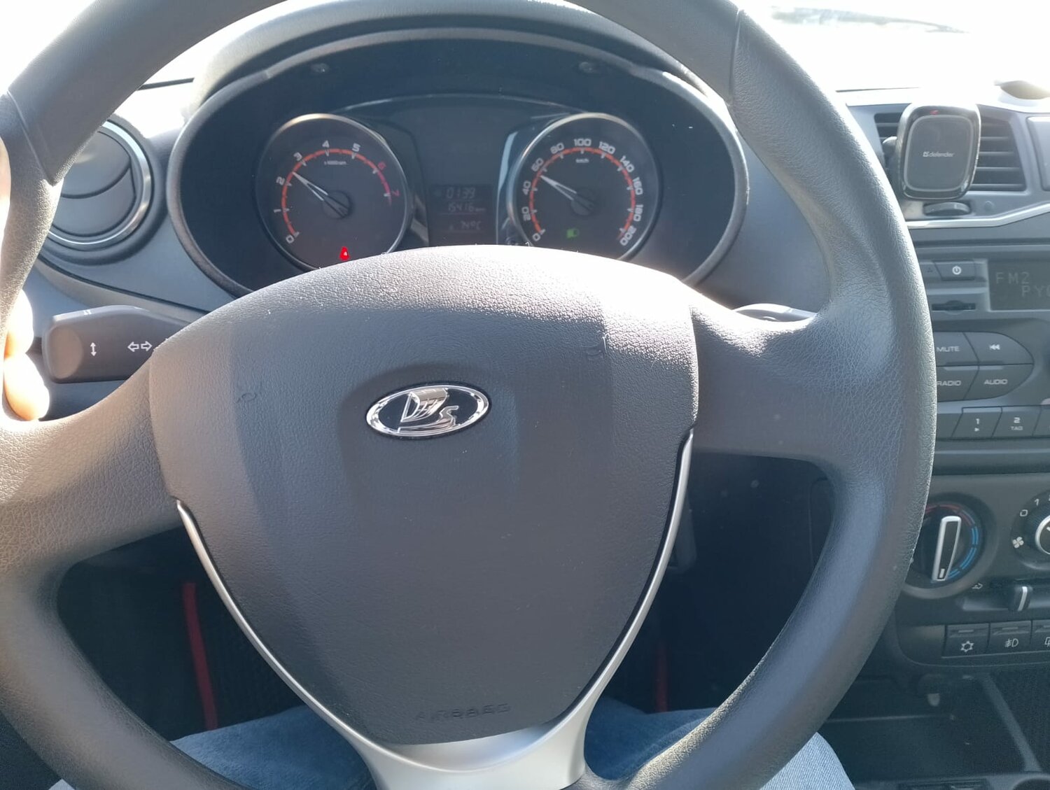 lada granta, лада гранта кросс, новая lada granta, гранта, руль лада гранта 2