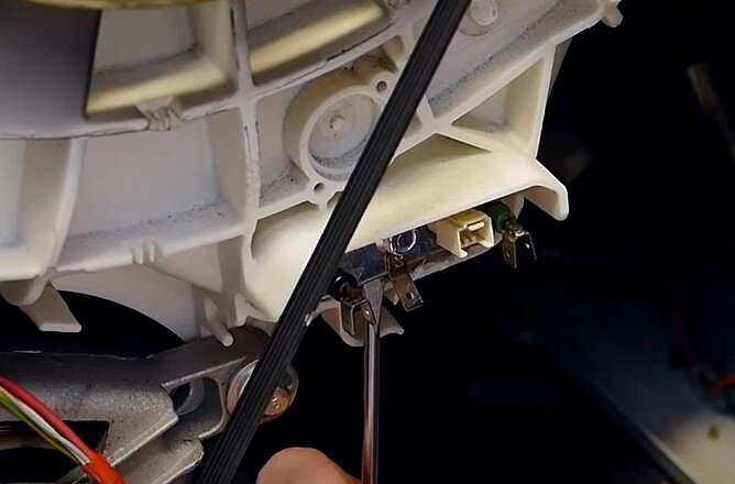 замена тэна в стиральной машине, стиральная машина, тэн в стиральной машине, где находится тэн в стиральной машине, резкий старт стиральной машины индезит