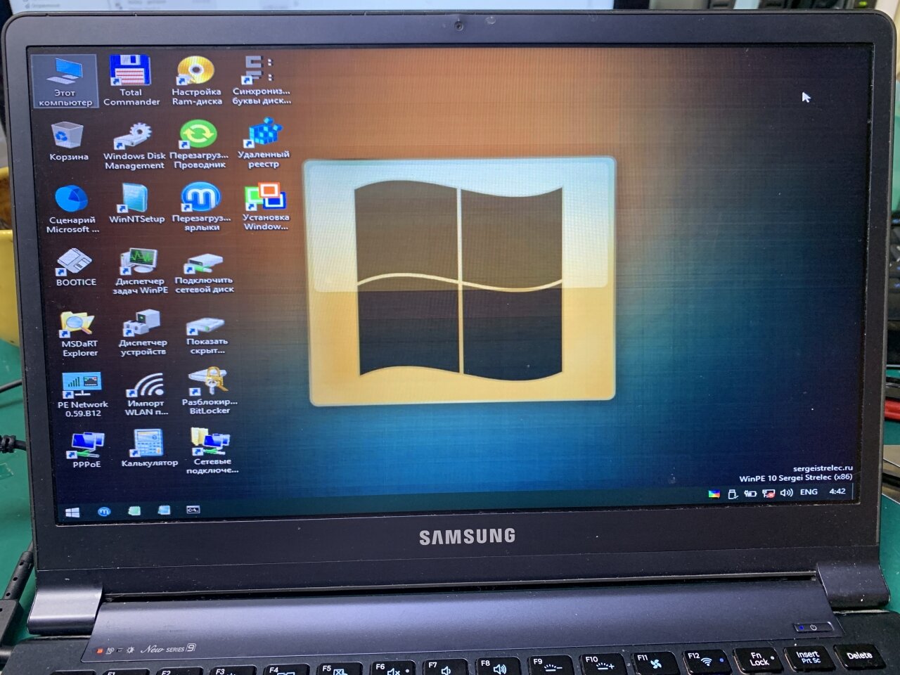 ноутбук samsung, samsung 900x3c матрица аналоговая, samsung, samsung np 300, ноутбук