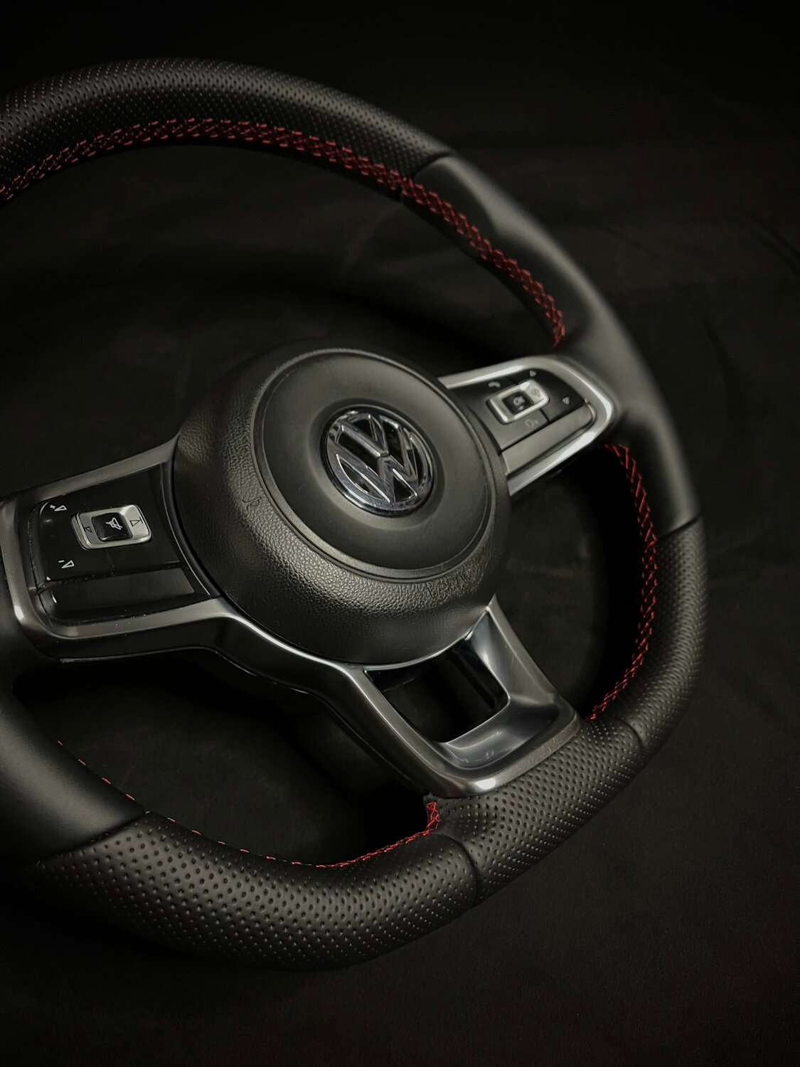 руль vw polo sedan 2013, руль volkswagen gti 2022, руль карбоновый vw volkswagen 6r, руль фольксваген, руль гольф 7