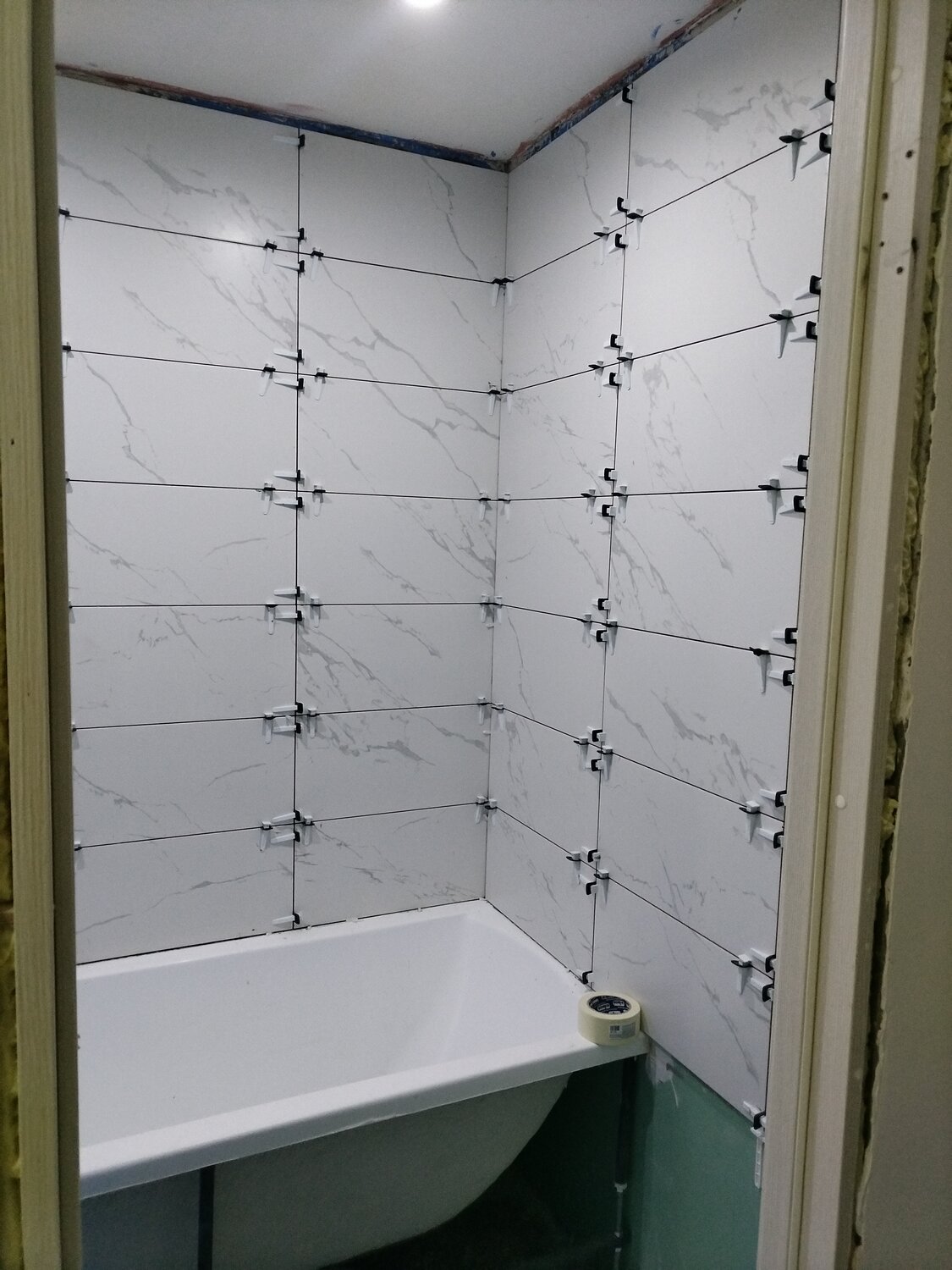 плитка в санузел, укладка плитки, ремонт ванной, укладка плитки в ванной, укладка плитки в ванной на стены