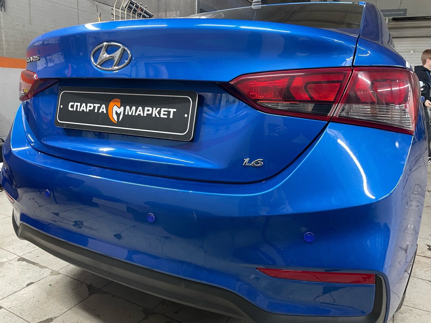 Hyundai Solaris 2018 установка парктроников в задний бампер