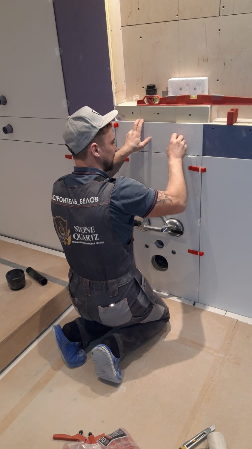 монтаж, затирка для плитки под дерево, укладка плитки, укладка керамической плитки, плитка на стену