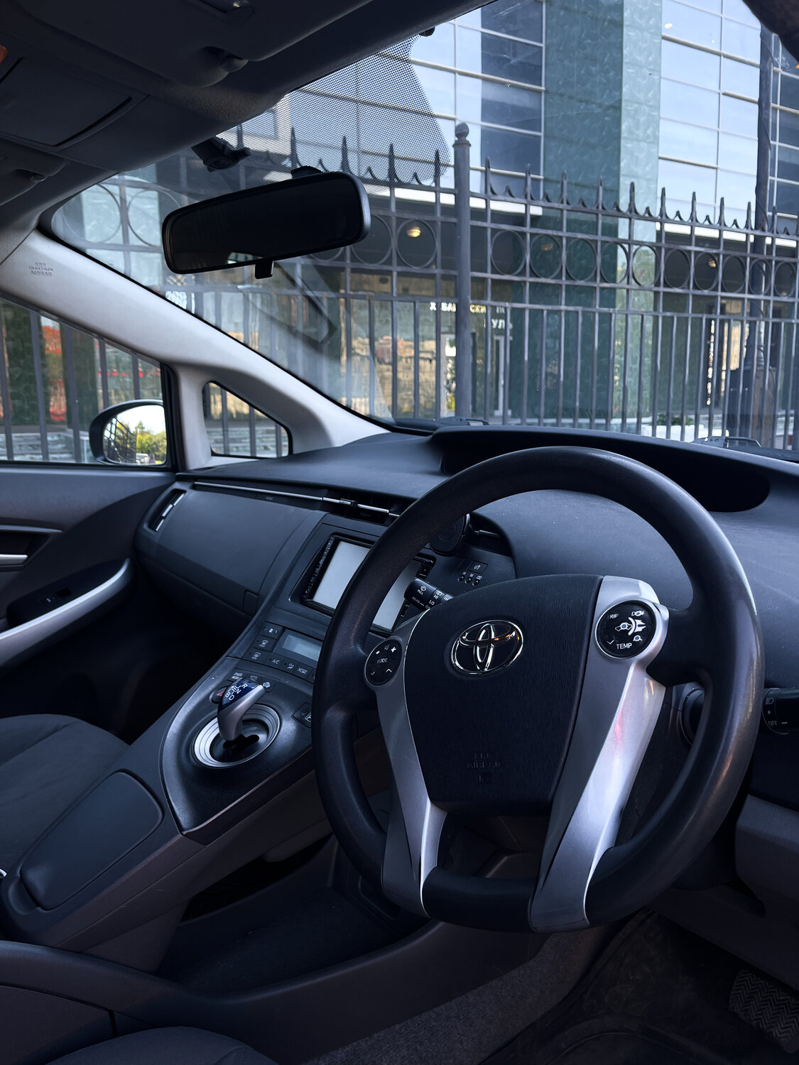 toyota prius 2012 салон, тойота приус 2 поколение салон, тойота приус 2010 салон, toyota prius 2012, Hyundai Avante V