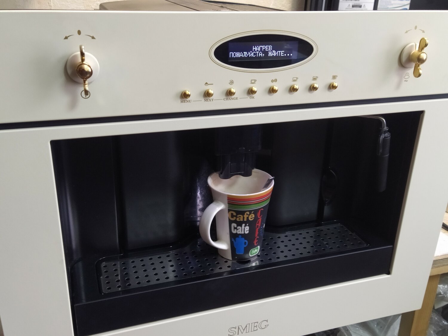 бытовая техника, кофемашина smeg, встраиваемая кофемашина smeg cm845p cmsc451, встраиваемая кофемашина, духовой шкаф