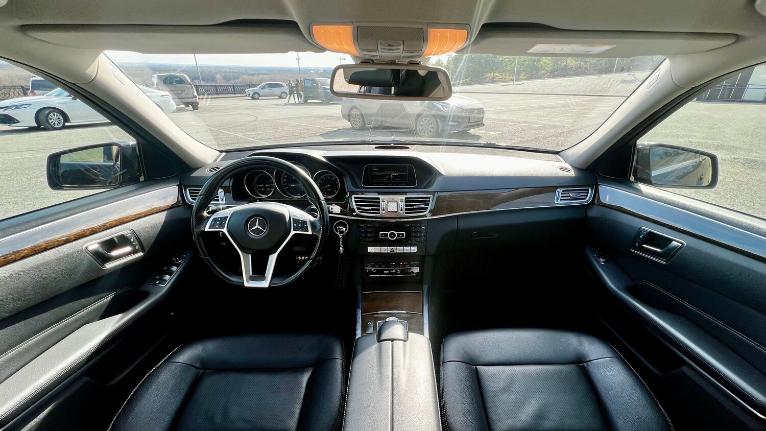 mercedes benz e класс 200, салон мерседес бенц w212 рестайлинг, салон мерседес, новый мерседес е класс, Mercedes-Benz E-klasse AMG IV (W212, S212) Рестайлинг