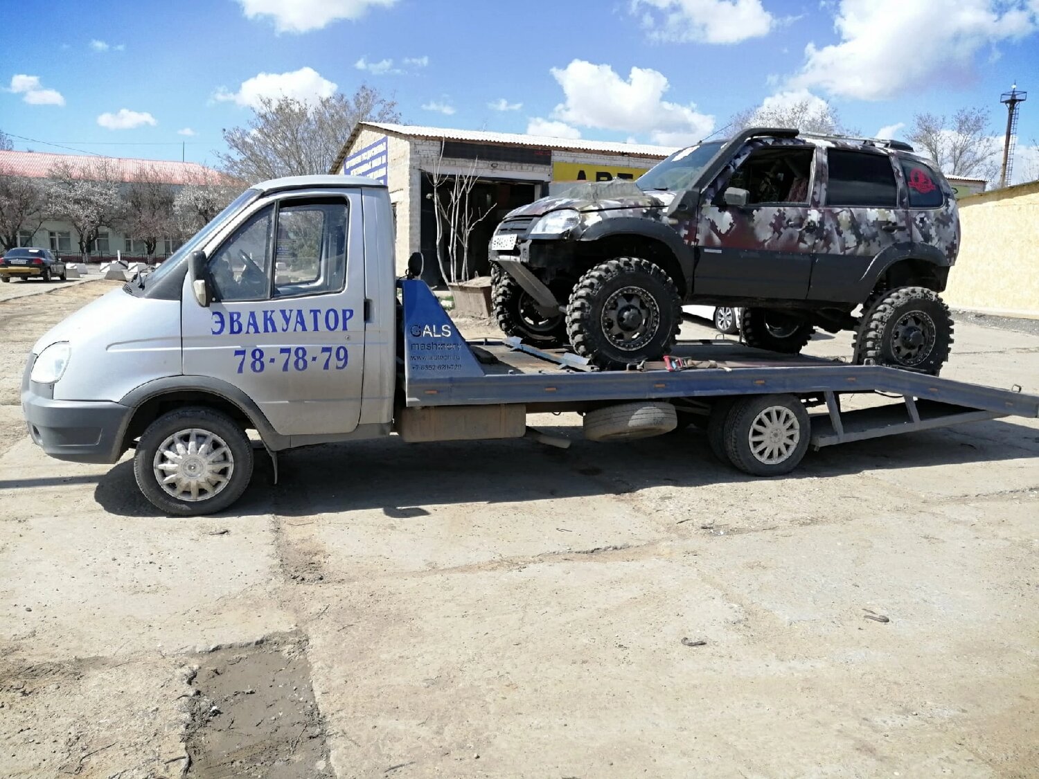 эвакуатор газ, эвакуатор с кму, эвакуатор, газель некст эвакуатор, газель бизнес эвакуатор