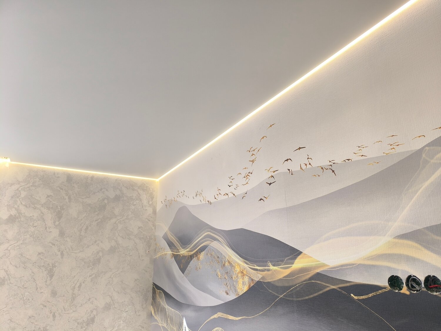 натяжной потолок