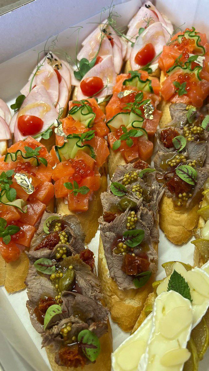 ассорти брускетт, брускетты на фуршет, закуска, брускетты ассорти, вкусная закуска