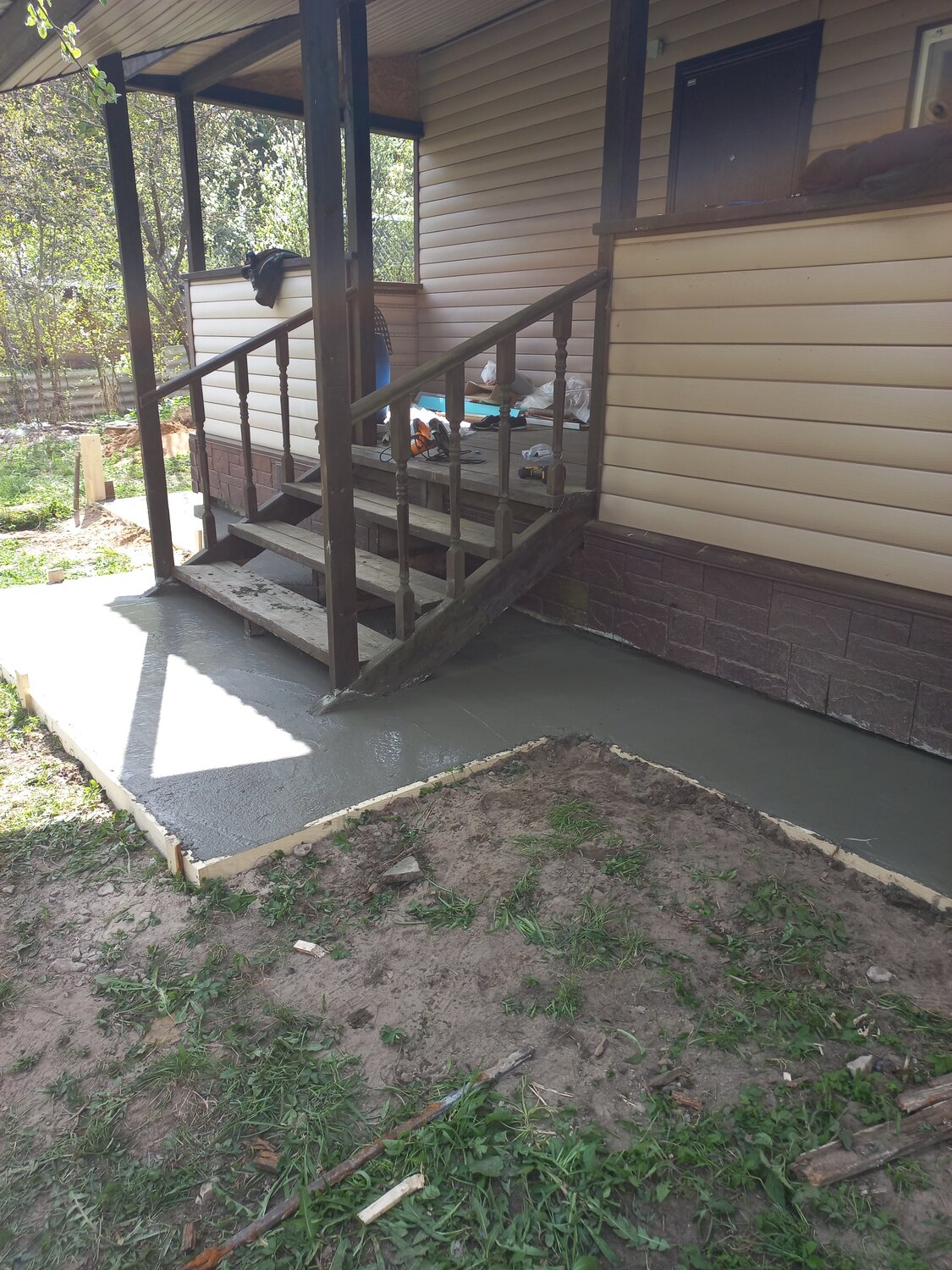 отмостка вокруг дома своими руками из бетона, отмостка вокруг дома, отмостка дома, отмостка в частном доме, отмостка из бетона вокруг дома