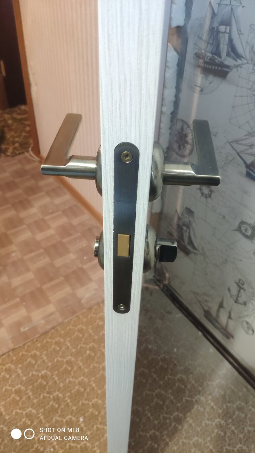 дверь, дверной замок, замок волховец на межкомнатные двери, врезать замок в межкомнатную дверь, межкомнатные двери